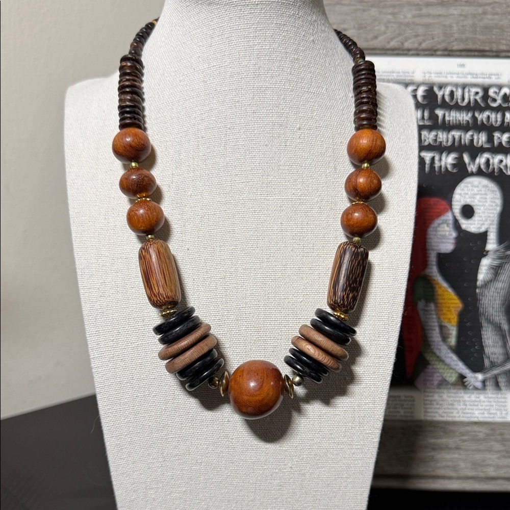 Vintage 1970s Wood Bead Statement Necklace – Boho Tribal Chunky Jewelry